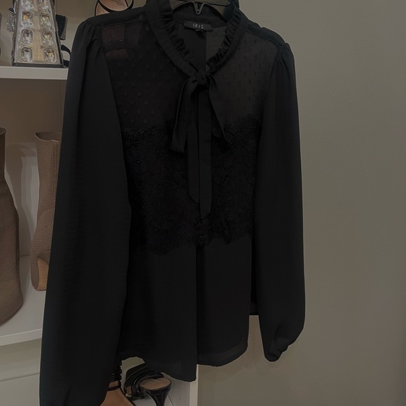 Fashion nova black lace detail blouse - Picture 4 of 4